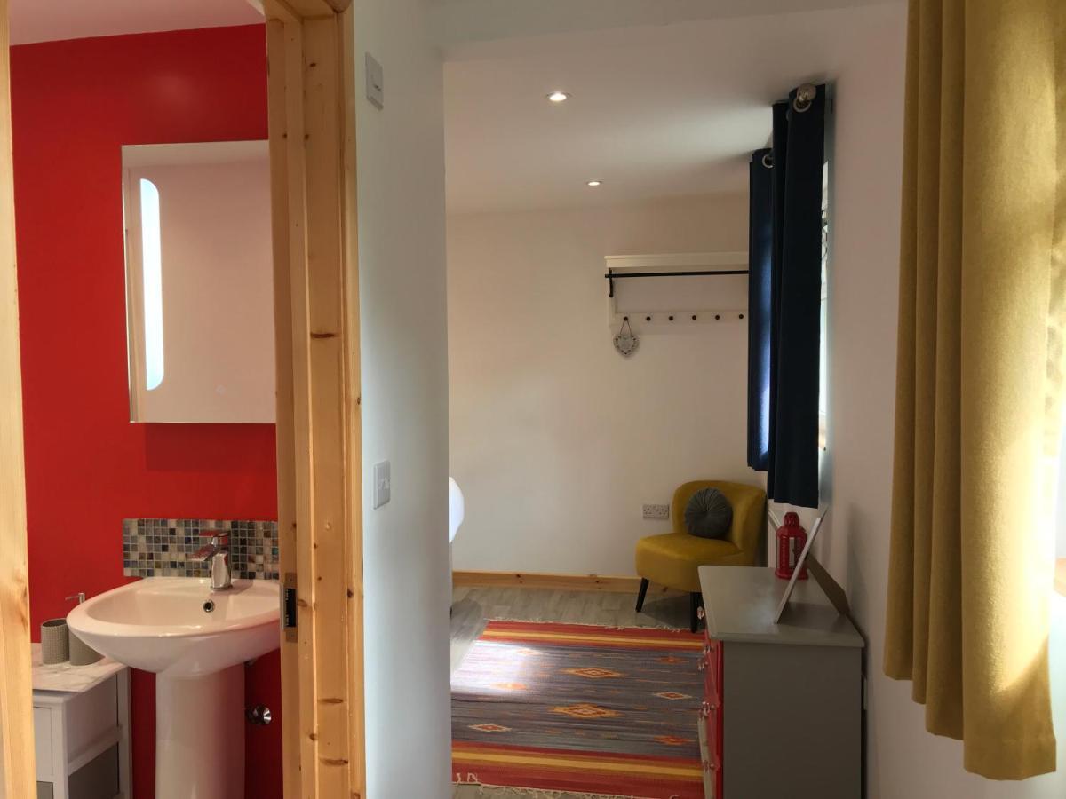 Woodpecker Glamping Cabin Bodmin Eksteriør bilde